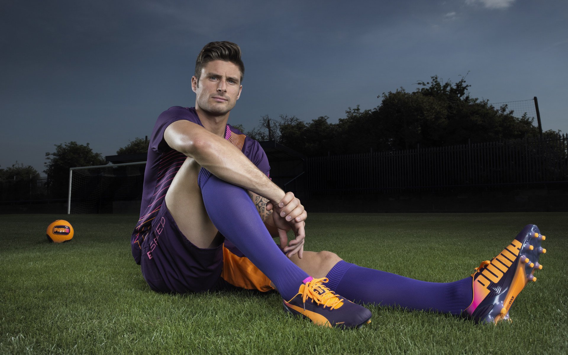 九游娱乐APP-塞尔·拉恩：全黑队进攻中的快攻专家，每次带球突破都充满威胁